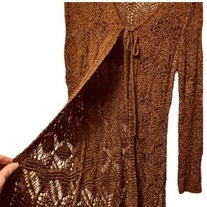 ⭐️2/$30⭐️ Bronze crochet knit sweater, lacy/loose pattern, size L